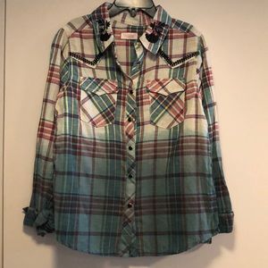 🆕💚🖤Snap front Plaid Tie dye Shirt! New! Woven! Black embroidery! Size: medium